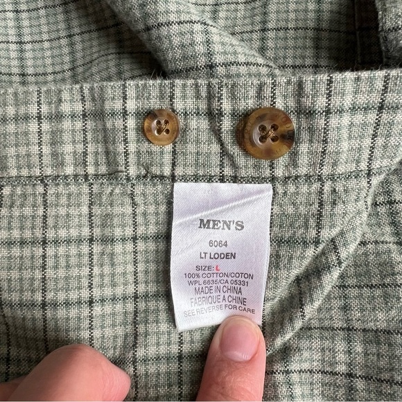 Woolrich Men’s Flannel Button Up Green & Black Plaid Shirt, Size Large - Picture 6 of 9